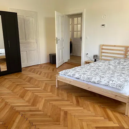 Pirc On Dunajska Street Lublaň